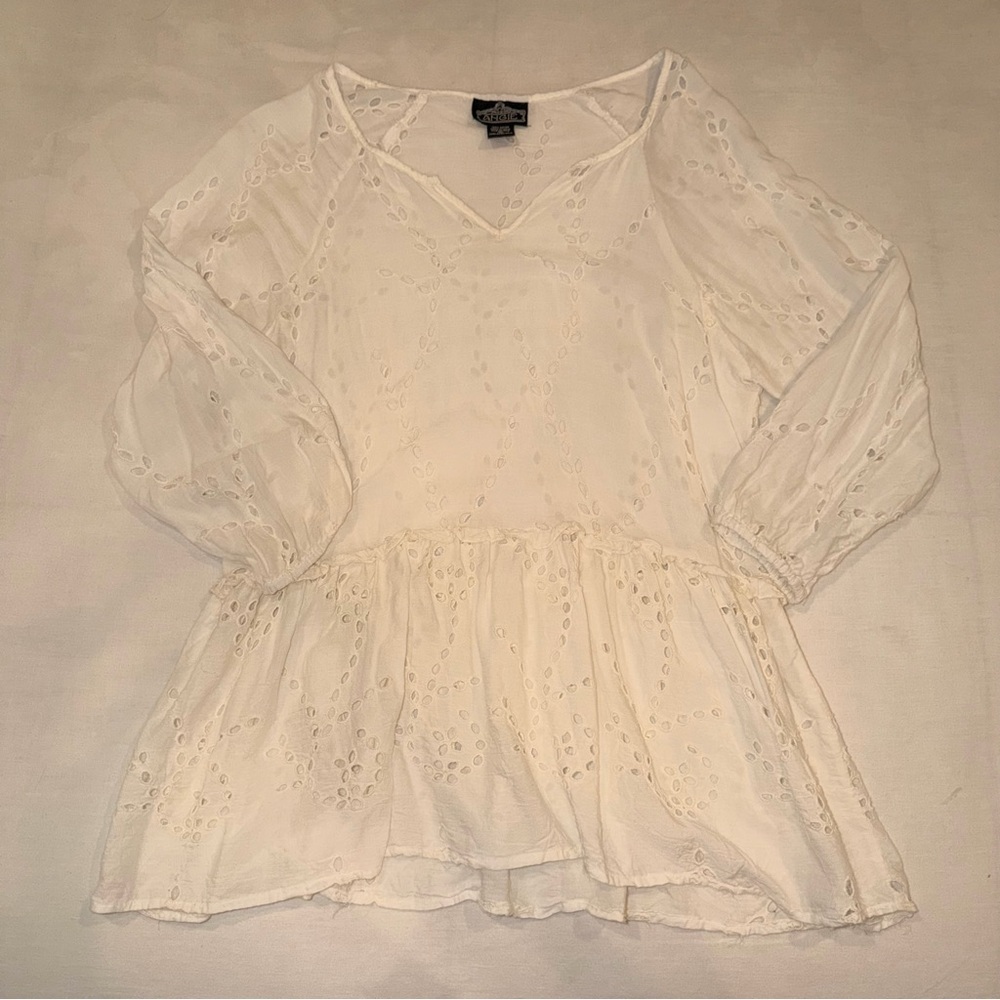 White Eyelet Peplum Blouse Size M Boho Babydoll Cottagecore Puff Sleeve Top